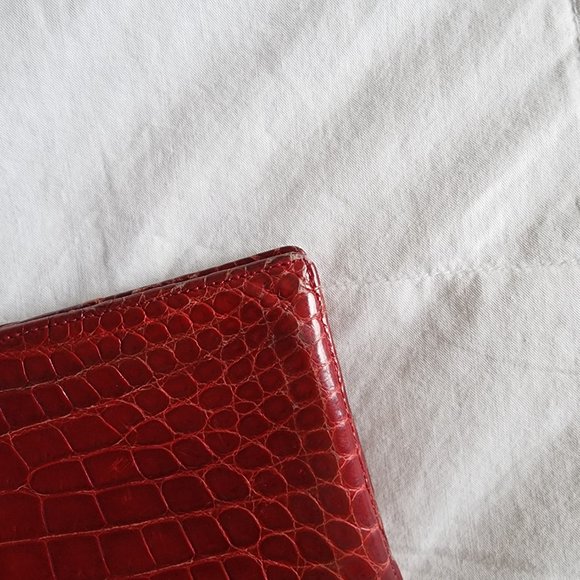 Tiffany and Co Vintage Genuine Crocodile Red Leather Bi-Fold Wallet - Picture 8 of 11